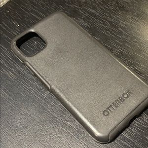 iPhone 11 Pro Max Otterbox Symmetry phone case